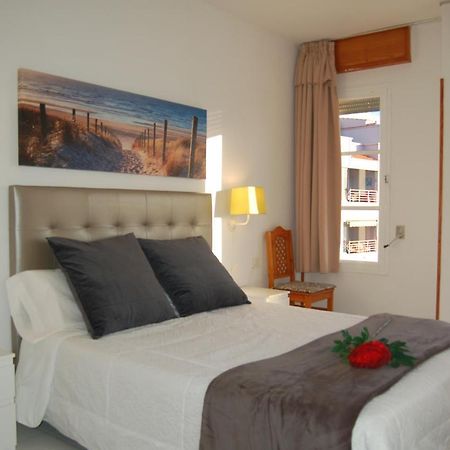 Apartamentos Los Laureles 엘메다노 외부 사진