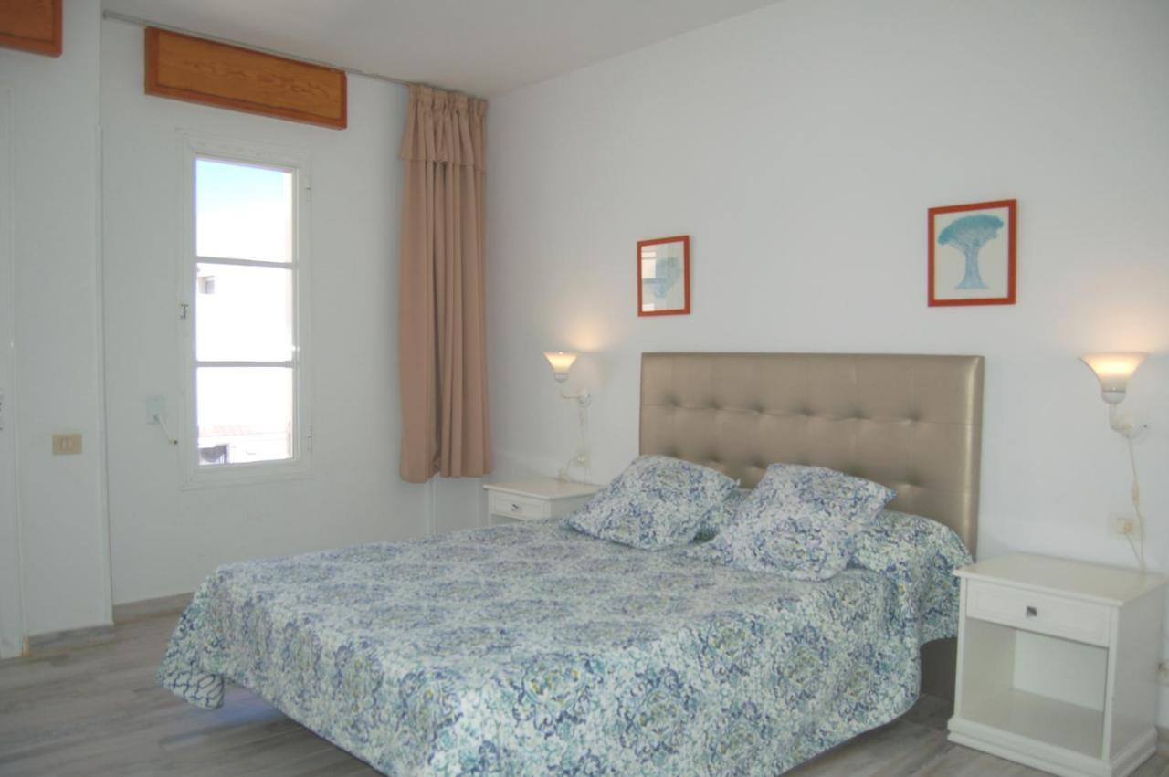 Apartamentos Los Laureles 엘메다노 외부 사진